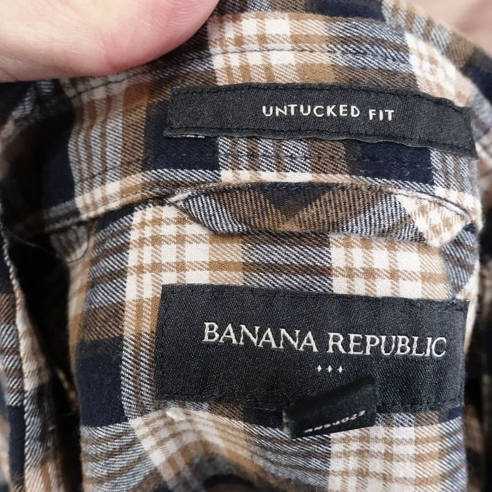 BANANA REPUBLIC UNTUCKED FIT‎ LIGHTWEIGHT FLANNEL LIKE BUTTON UP SHIRT MENS SZ L